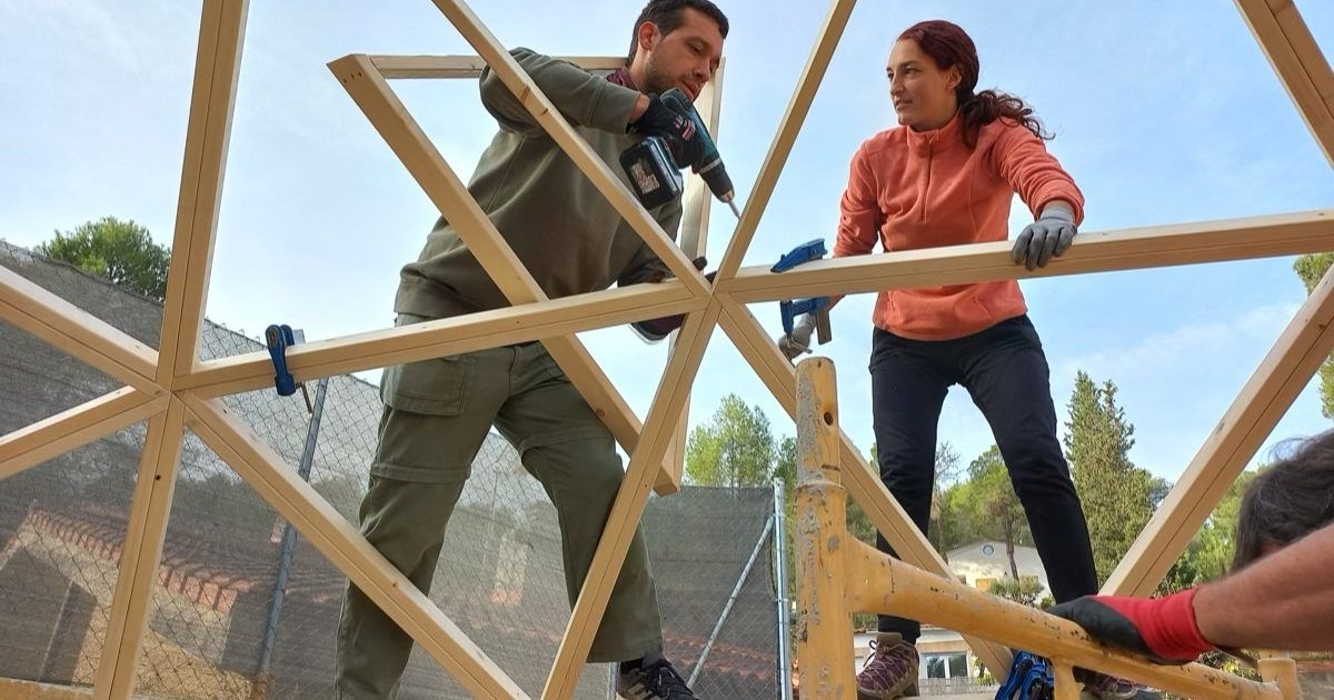 20221127_103312 Curso de Construccion Domo Geodesico Subirats