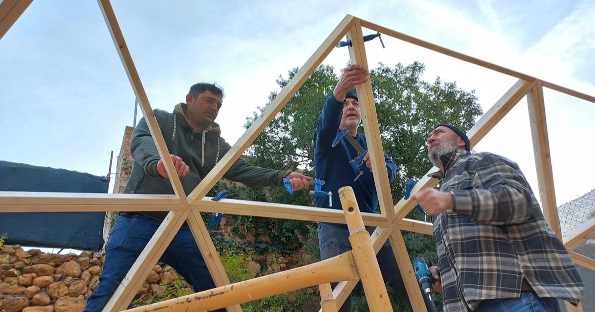 20221127_103334 Curso de Construccion Domo Geodesico Subirats