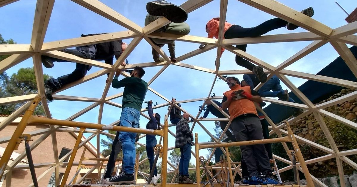 20221127_112410 Curso de Construccion Domo Geodesico Subirats