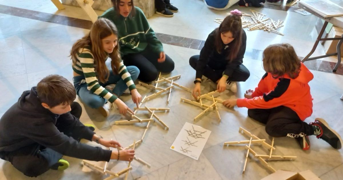 seleccionadas concienciarte 2023003 MiDomoKids Tallers para niños Geometria Divertida