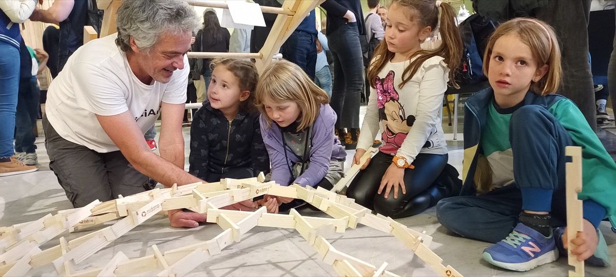 seleccionadas concienciarte 2023020 MiDomoKids Tallers para niños Geometria Divertida