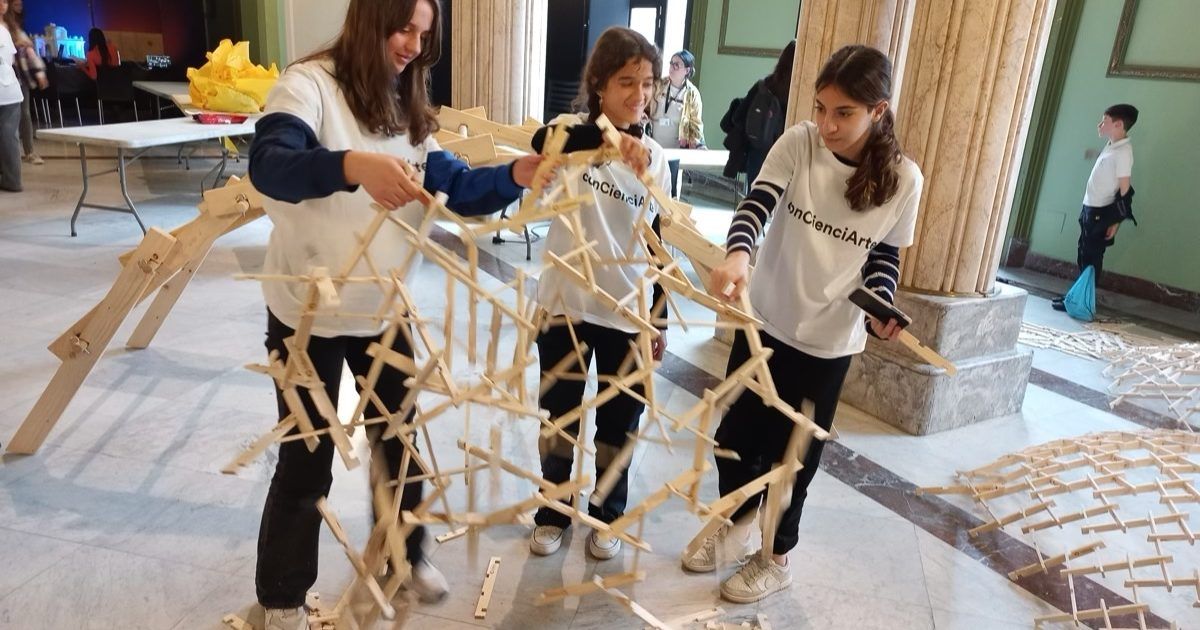 seleccionadas concienciarte 2023035 MiDomoKids Tallers para niños Geometria Divertida