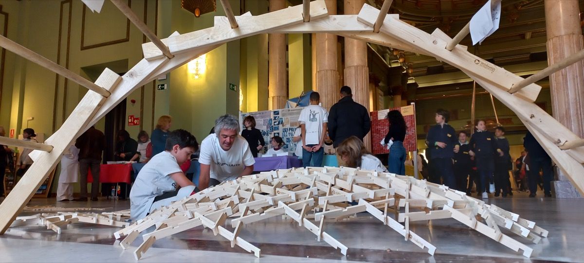 seleccionadas concienciarte 2023040 MiDomoKids Tallers para niños Geometria Divertida