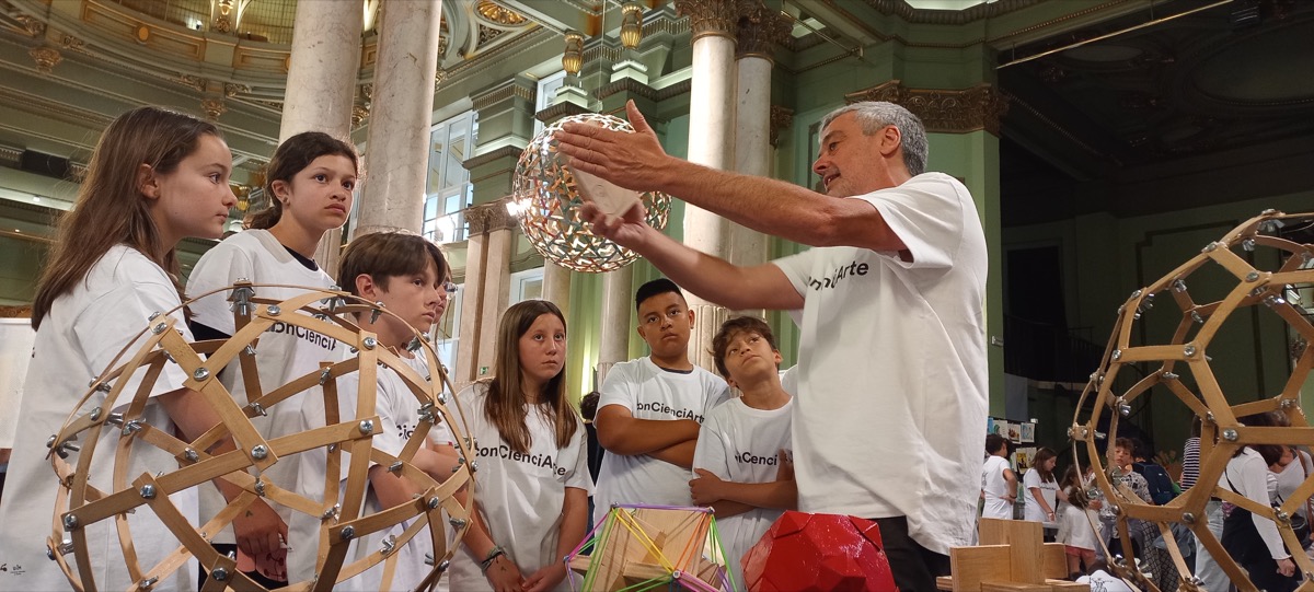 concienciarte 2024_02 MIDOMO en la Feria Concienciarte del Circulo de Bellas Artes