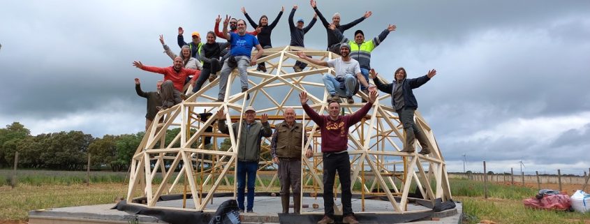 Curso de Construccion Domo Geodesico en Navabuena