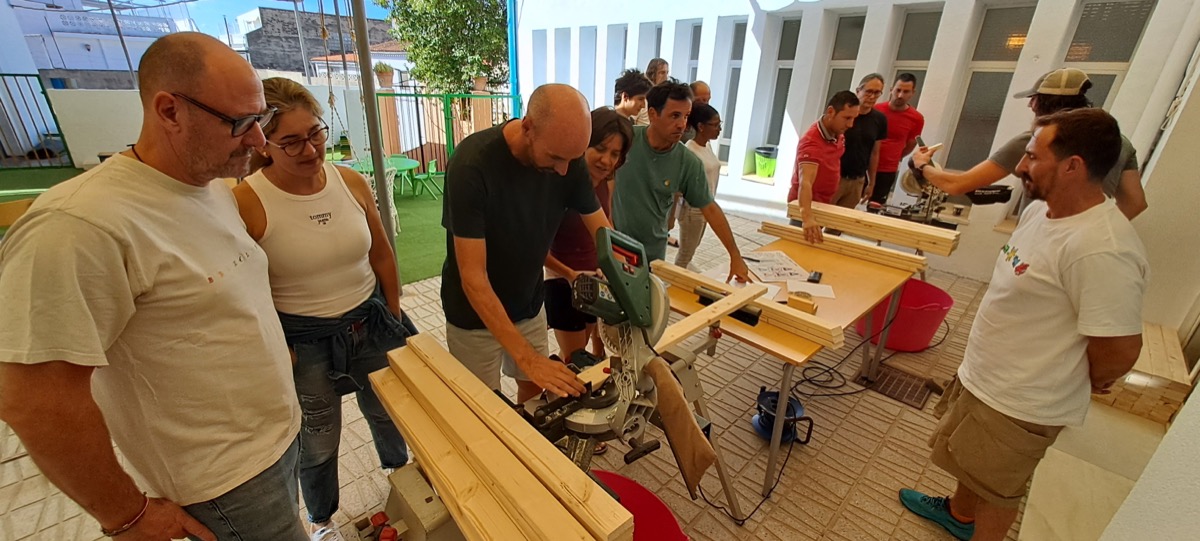 Curso de domo geodesico de madera en Pobla Llarga