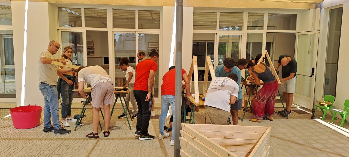 Curso de domo geodesico de madera en Pobla Llarga