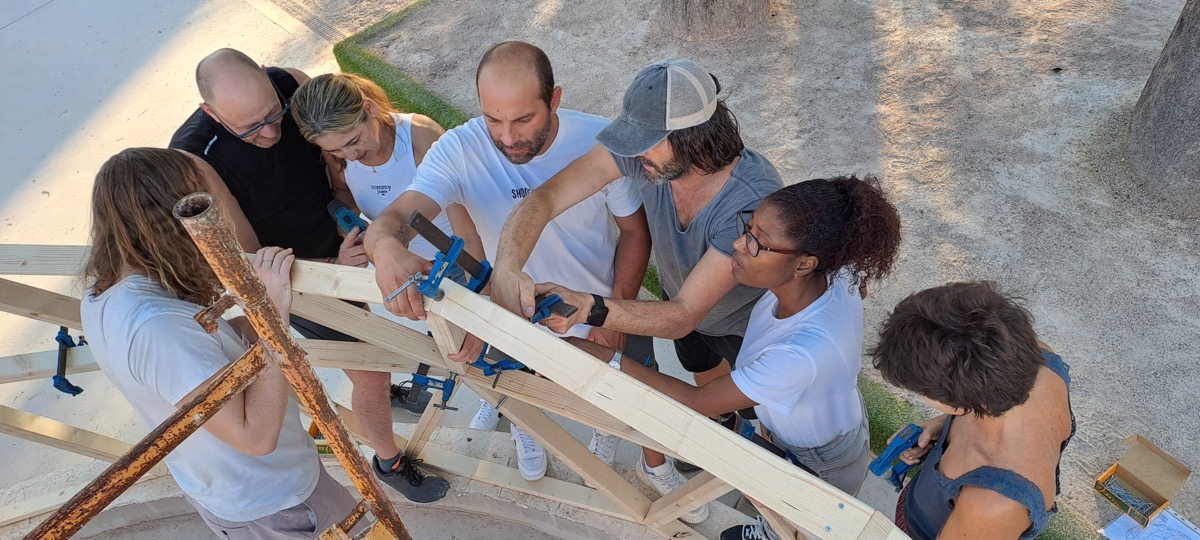 Curso de domo geodesico de madera en Pobla Llarga
