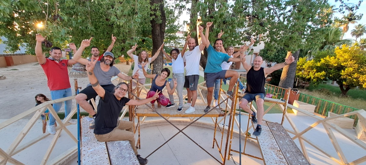 Curso de domo geodesico de madera en Pobla Llarga