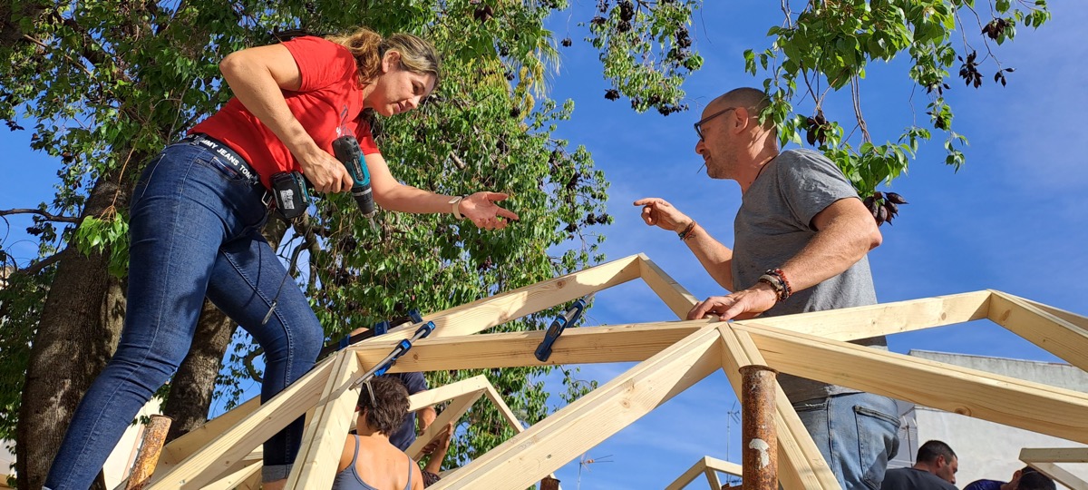 Curso de domo geodesico de madera en Pobla Llarga