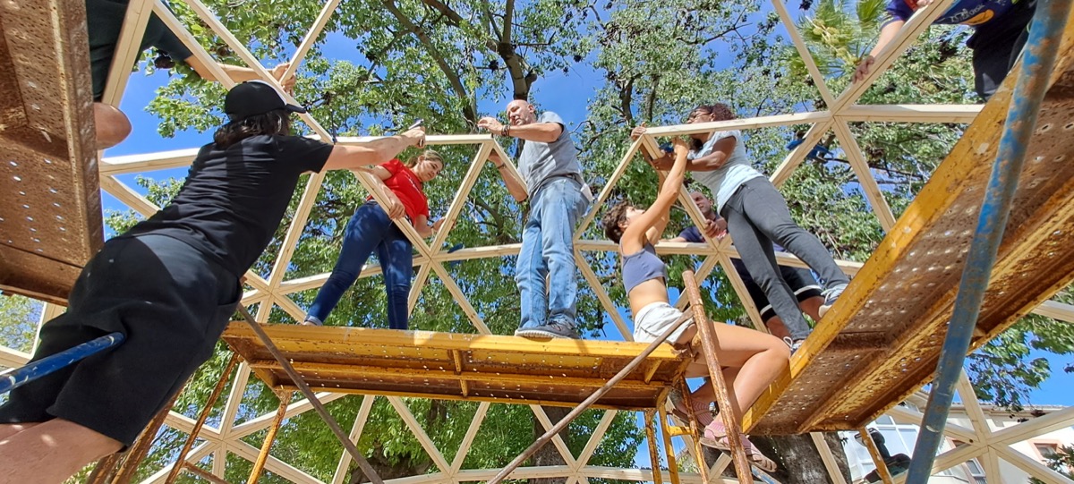 Curso de domo geodesico de madera en Pobla Llarga