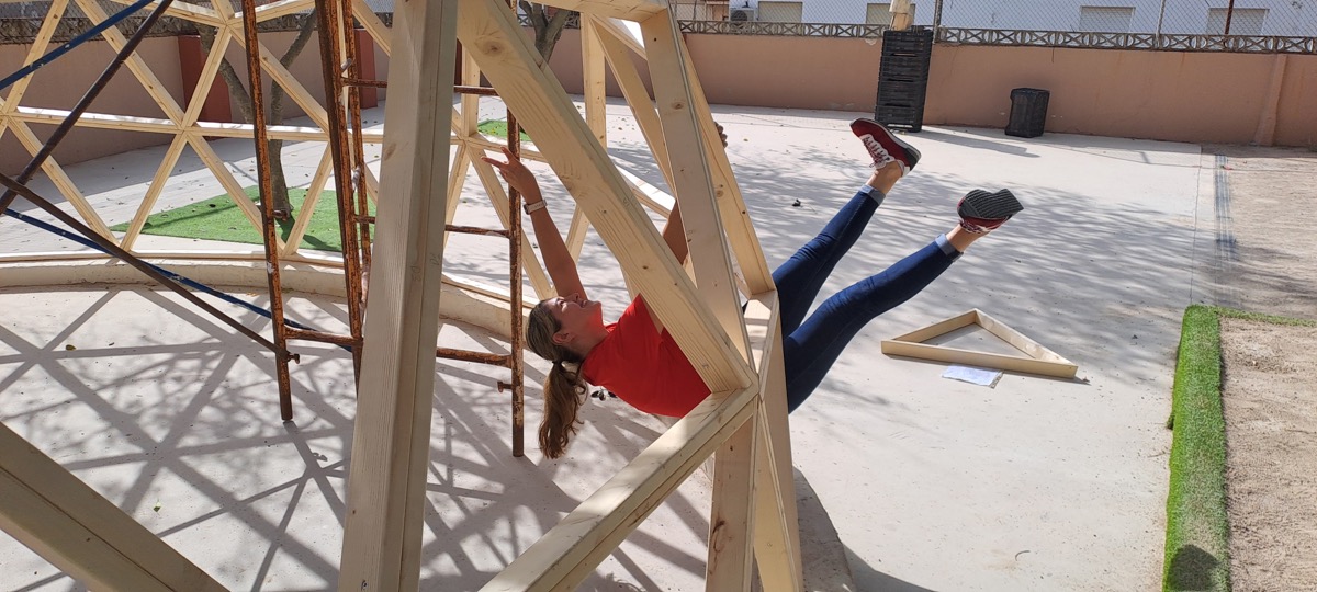 Curso de domo geodesico de madera en Pobla Llarga