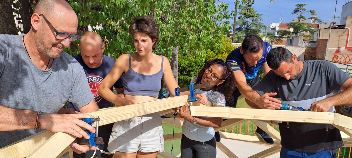 Curso de domo geodesico de madera en Pobla Llarga