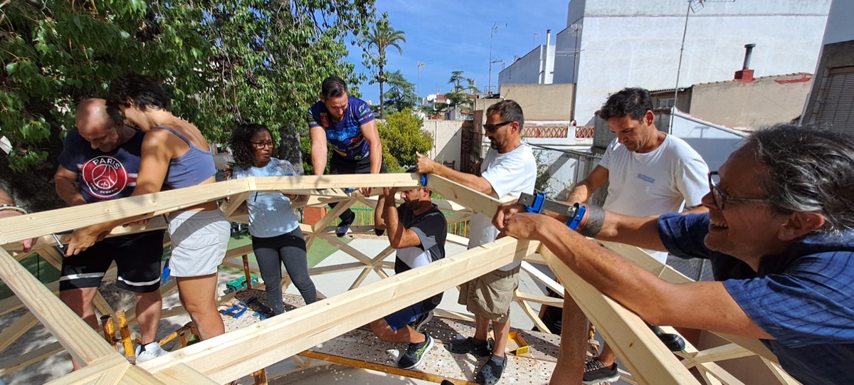 Curso de domo geodesico de madera en Pobla Llarga