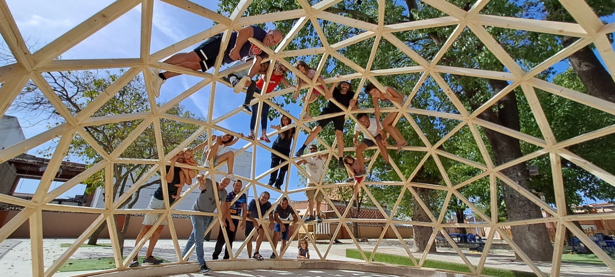 Curso de domo geodesico de madera en Pobla Llarga