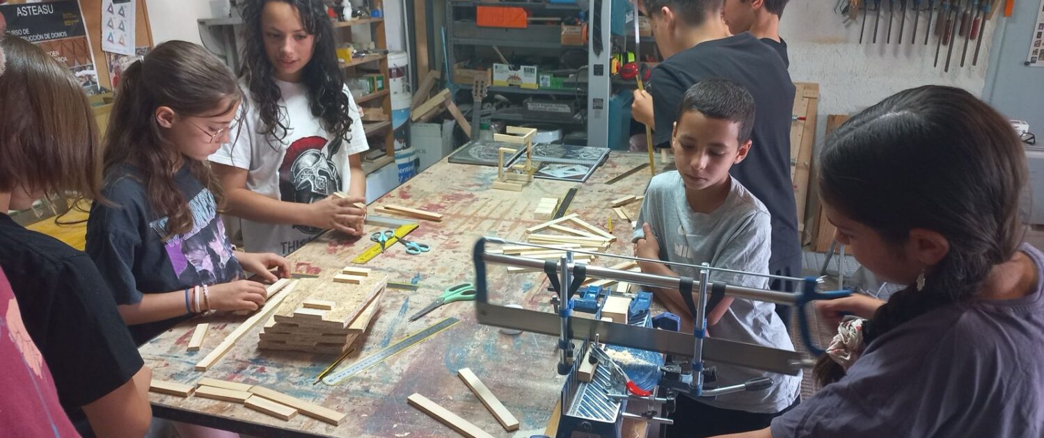 talleres de tensegridad con MIDOMO kids