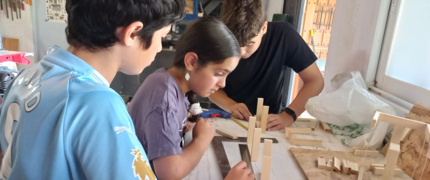 talleres de tensegridad con MIDOMO kids