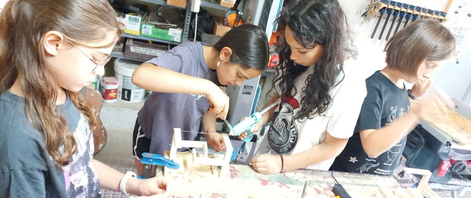 talleres de tensegridad con MIDOMO kids