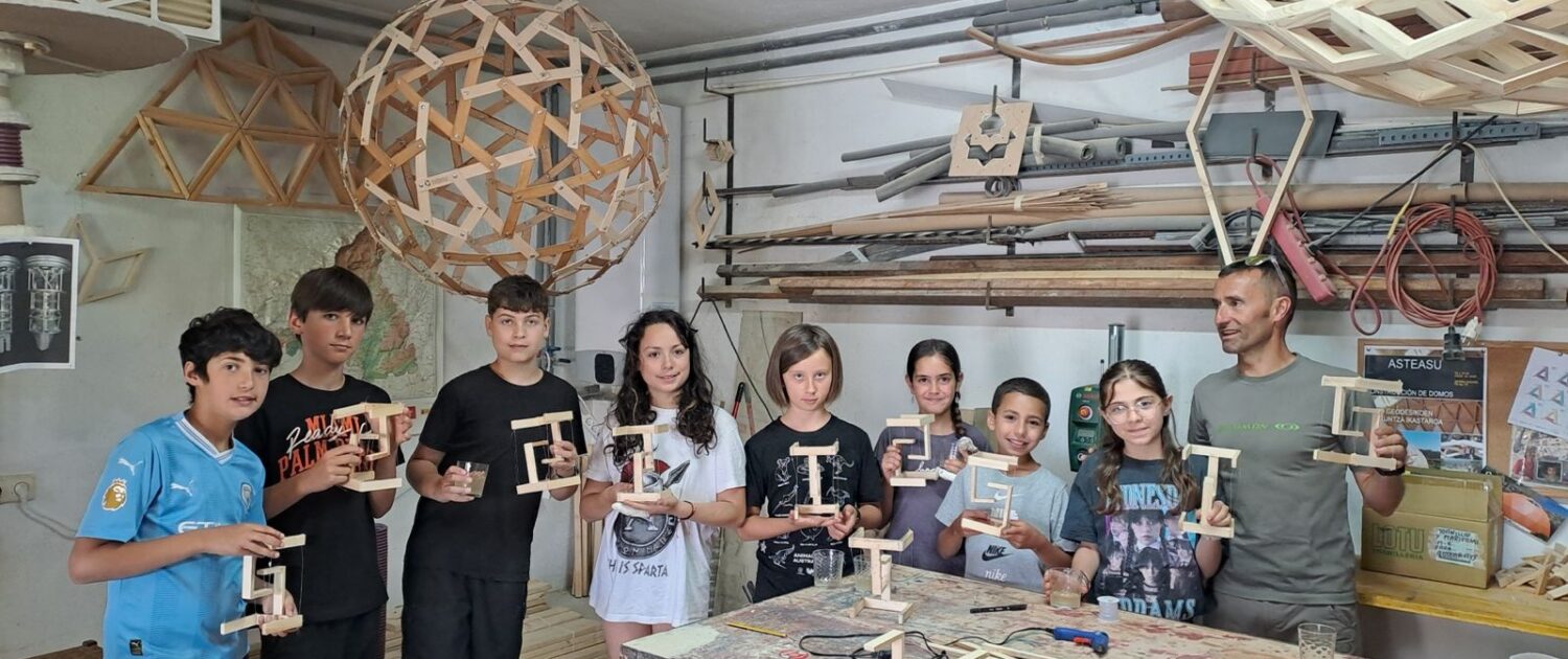 talleres de tensegridad con MIDOMO kids